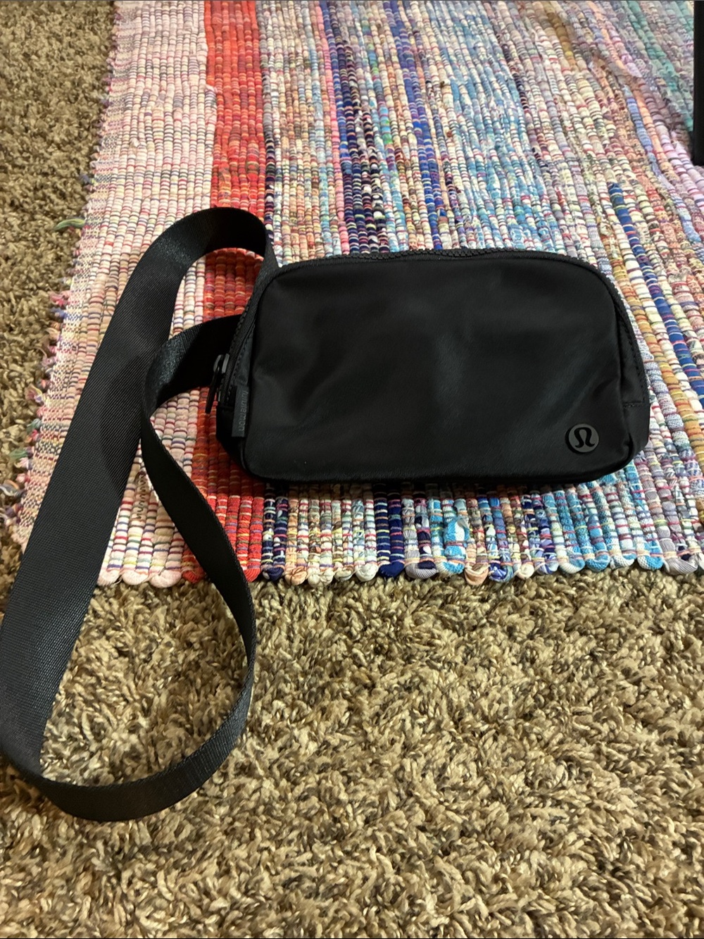 Lululemon “everywhere belt bag” NWT